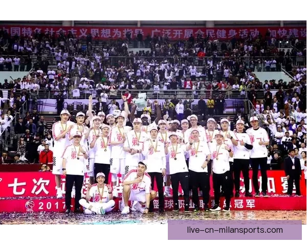 直播聚焦中国男足迎战中国香港全力争胜精彩对决夜焦点之战全国关注